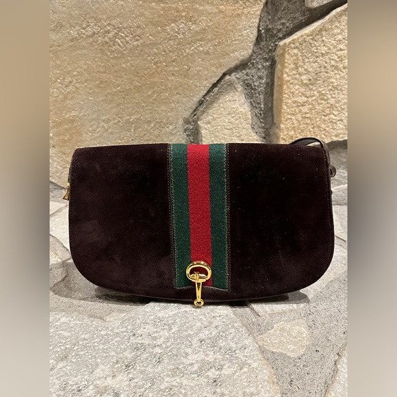 Authentic Vintage Gucci Sherry Line Saddle Shoulder Bag in Dark Brown Suede - Picture 3 of 13